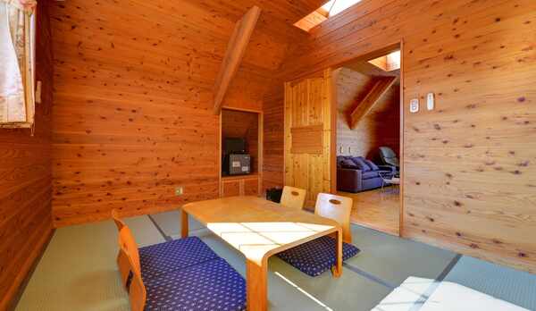 *露天風呂付きログハウス（離れ）