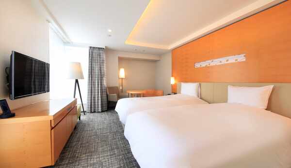 ■プレミアツインルーム■客室面積：29.2㎡　ベッドサイズ：123&times;205cm