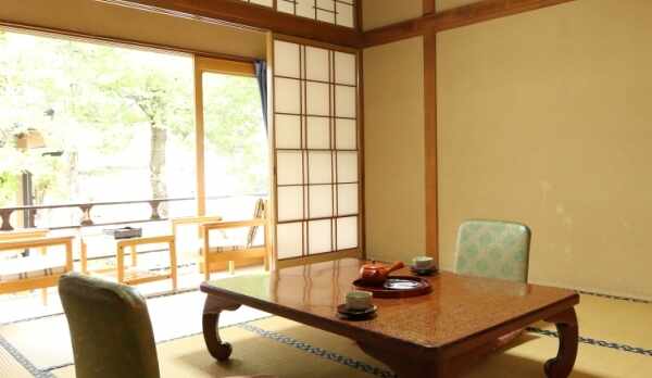 客室　芙蓉の間　8畳　トイレ無し