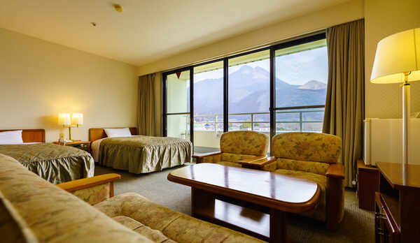 ツインベッド／洋室　由布岳側（禁煙） （40平米）