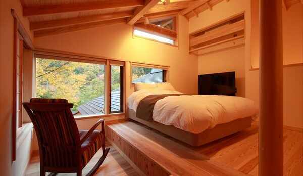 【離れ】石楠花