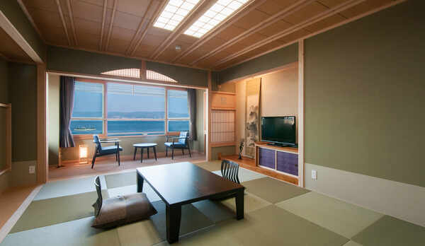 【夢屋敷 和室10畳】（諏訪湖側）