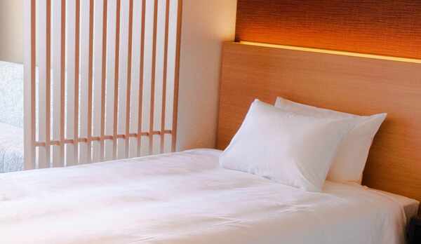 津軽海峡を一望。感動する海側のお部屋もご用意しております。