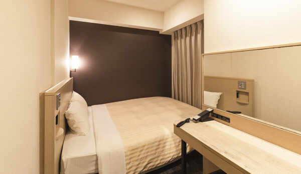 別館デラックスダブル　ベッド