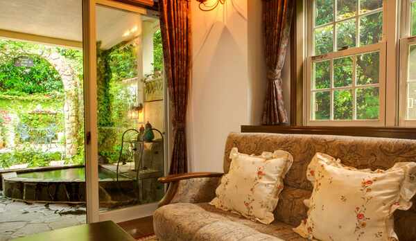 【離れ】プチメゾン 〜プライベートガーデン付ツインベッドルーム〜