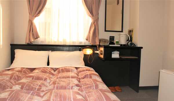 低層階２F３F◇セミダブルベッド【現金特価】２名様利用時