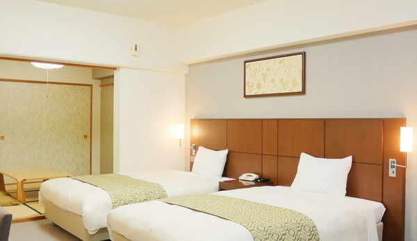 ◆本館和洋室４名定員<バス・トイレ付>