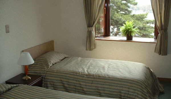 ツインルーム（喫煙）