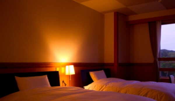 洋室ツイン　薄暮