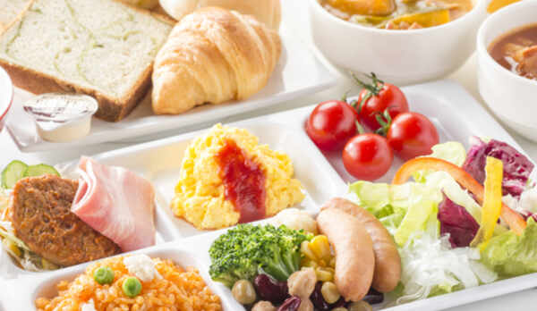 豊富な朝食ビュッフェ