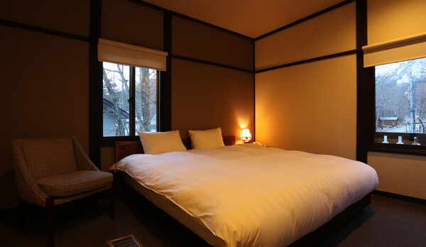 ダブルベッドルーム1