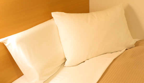 禁煙部屋には2種類の枕が常備されています。お客様の声、ホテルスタッフの声を取り入れた客室です。