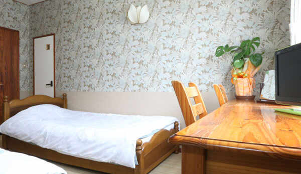 【洋室ツイン】 バス・トイレ付です。