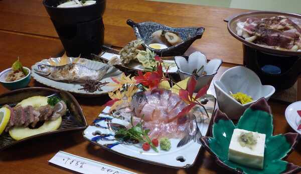 *【夕食一例】十和田のB級グルメもお楽しみ頂けます。