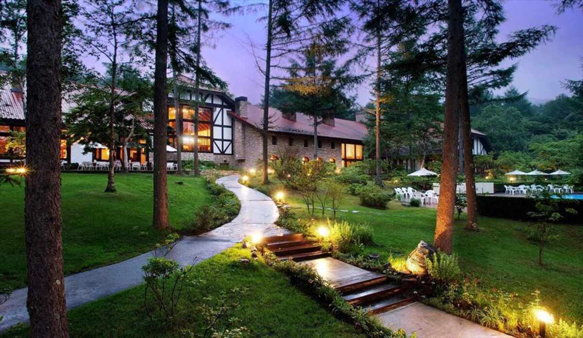 茅野のホテル・旅館 料金比較・宿泊予約 - 12社から最安値検索【価格.com】