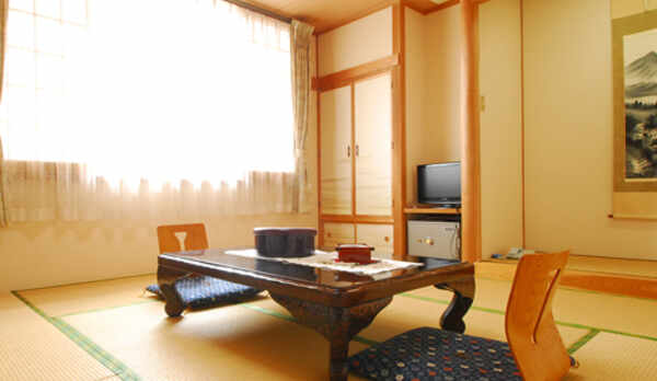 *和室8畳（客室一例）