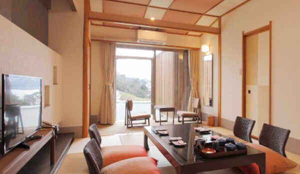 【上層階露天風呂付客室】（一例）*