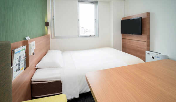 ダブルベッドルーム