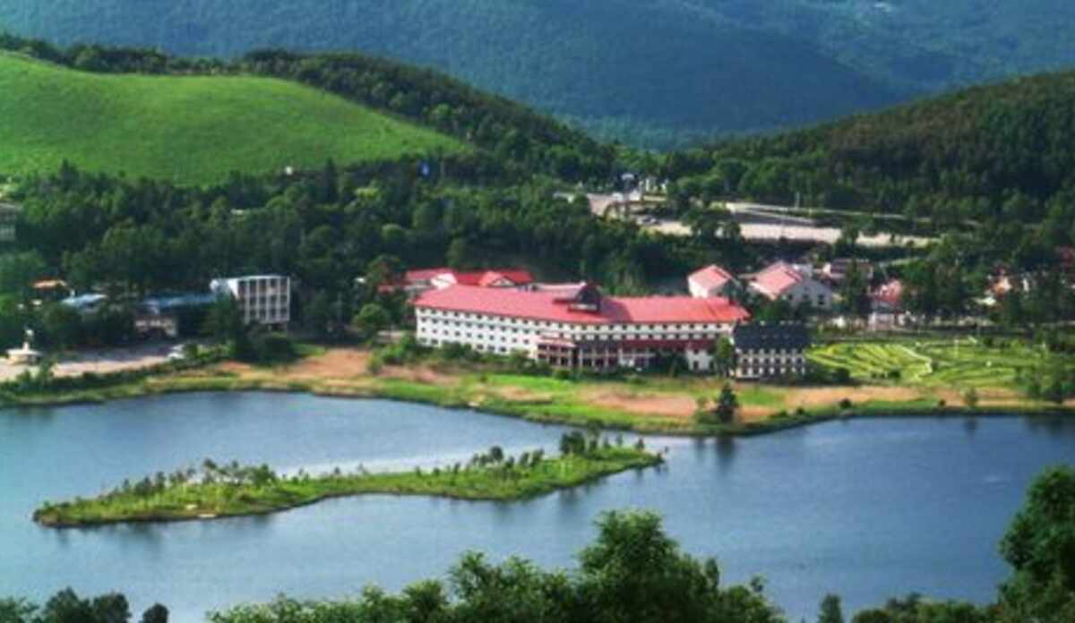 白樺湖周辺のホテル・旅館 料金比較・宿泊予約 - 12社から最安値検索【価格.com】