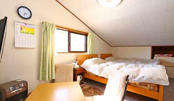 【おまかせ洋室】ツインルームタイプ①※お部屋によって形は異なります。