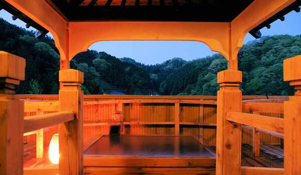 迎賓室　温泉露天風呂付和室【紺瑠璃（こんるり）６０６】