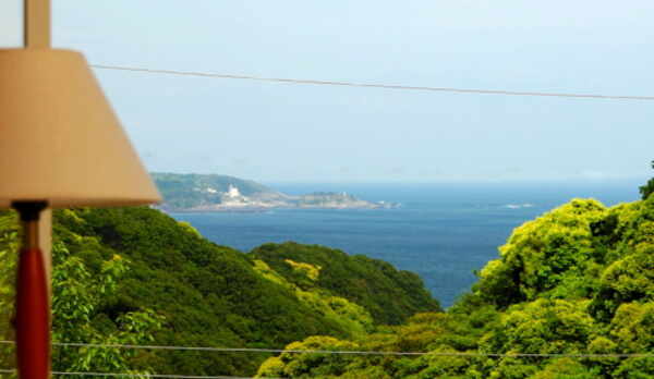 お部屋によって差がございますが、全室海が見えます