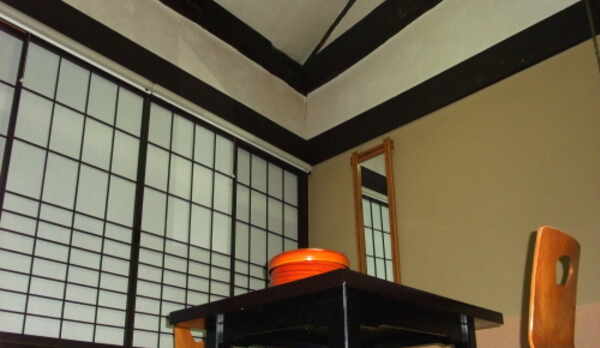 ここが中でも一番昔からそのまま残っていると言われている武甲の間（和室８畳）