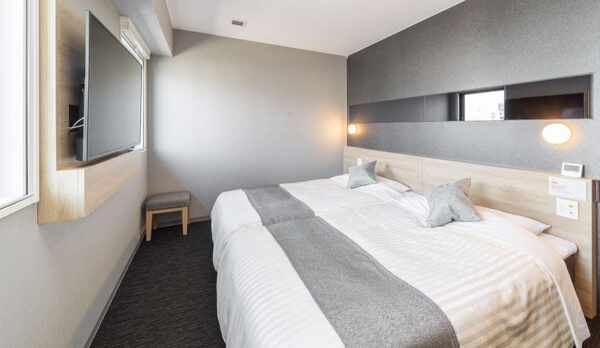 【ハリウッドツイン】