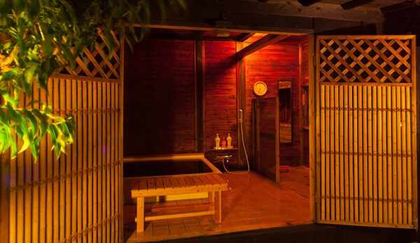 風情のある貸切露天風呂