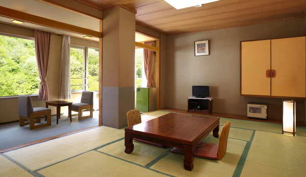 【スタンダード客室 一例】趣のある和室でのんびりとお過ごしください。