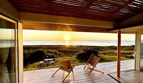 秋の夕陽と富士山