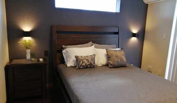 Bed room1/Queen size