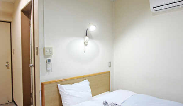 ゆったりと寛げるシングルルーム／例