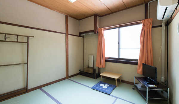 【禁煙】和室１〜２名様（バス・トイレなし）