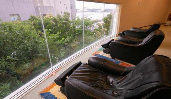 温泉棟マッサージチェアー