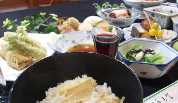 夕食例、おいしい山形！郷土料理堪能プラン【満足コース】(春)（大）