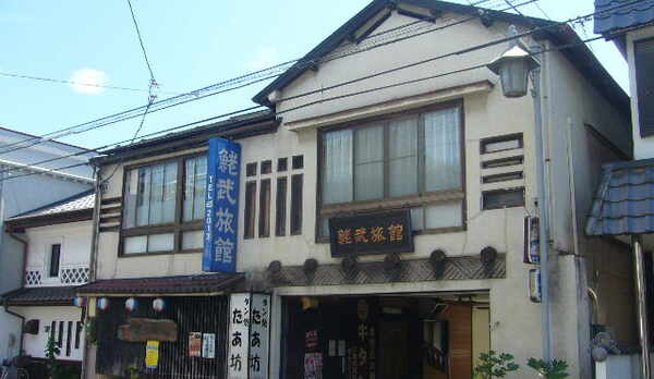 当館、正面です