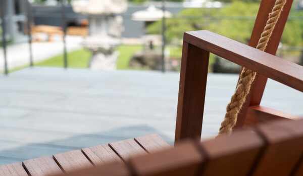 スイングソファ（庭園）