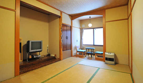 【川側6畳和室】2名様までご利用いただけます。