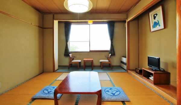 和室8畳のお部屋