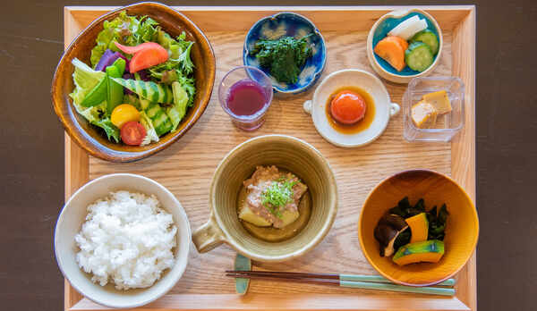 *朝食一例／野菜がたっぷりとれて体が温まります