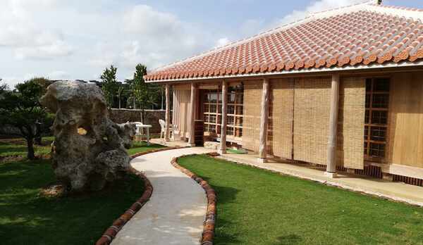 まいばら屋入口