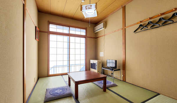 ＃客室一例＿【6畳和室】1〜2名向けの6畳和室です。