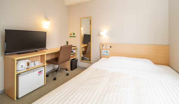 全客室150cm幅のダブルベッドでぐっすり♪