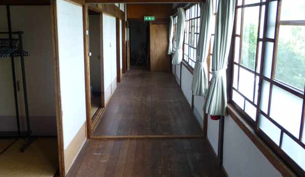 ユース内観　廊下