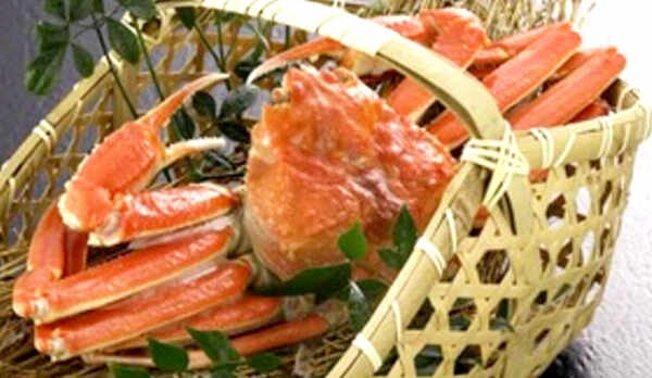 ・【夕食(一例)】絶品！本ズワイガニ