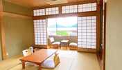 【湖側和室】