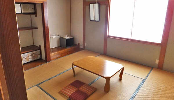 *和室一例/純和風のお部屋でのんびりとお寛ぎ下さい。