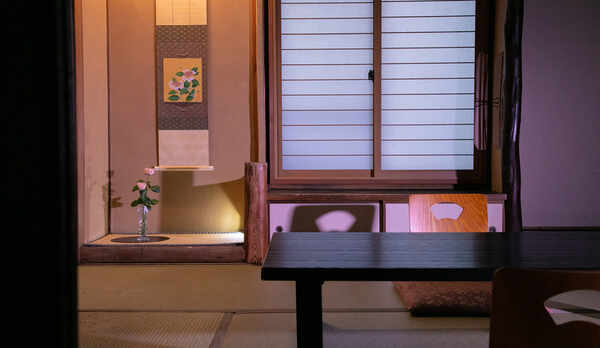 木の温もり溢れる昔ながらの空間【和室バス・トイレなし】【グループ部屋】