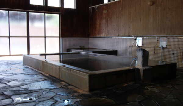 布引観音温泉と布引深層水